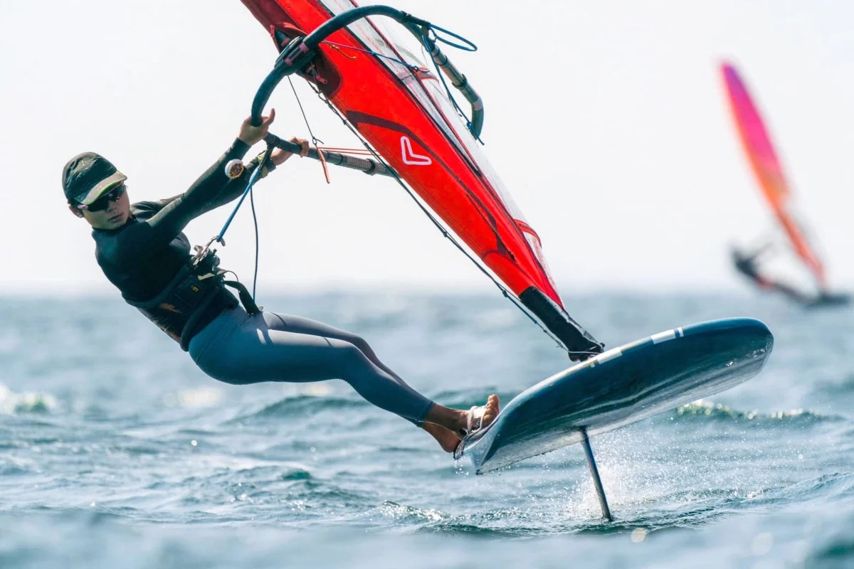 Athlete reconstructed by a motion capture pipeline